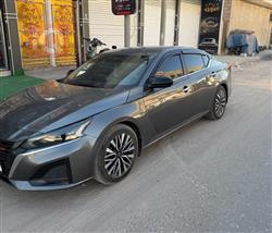 نیسان ئەلتیما